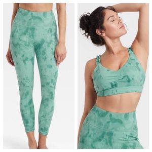 Joylab Spray Dye High Rise Leggings And Gathered Ruffle Sports Bra NWT